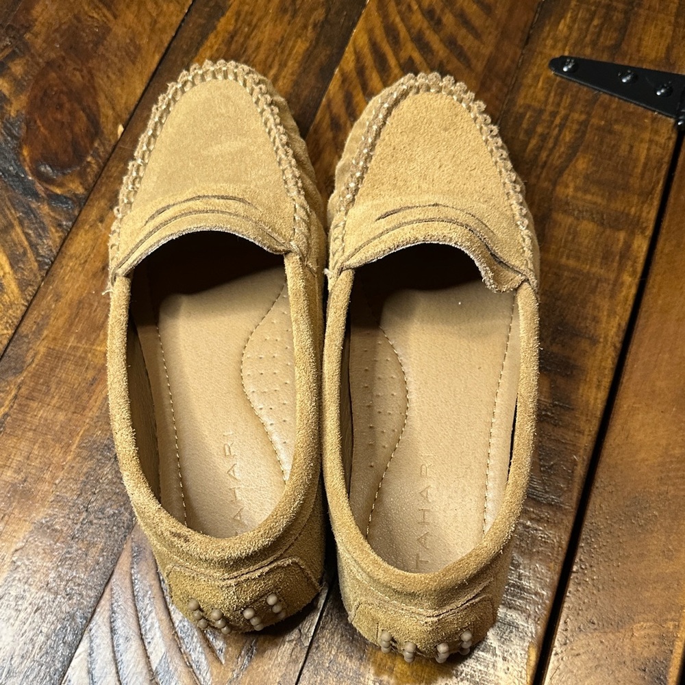 Tahari Tan Suede Driving Moccasins Loafers - Picture 4 of 7